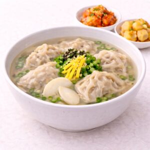 Manduguk (Dumpling Soup)